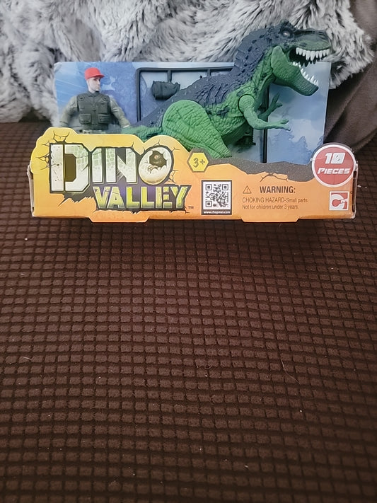 Dino Valley 18-Piece Dinosaur & Figure Set
